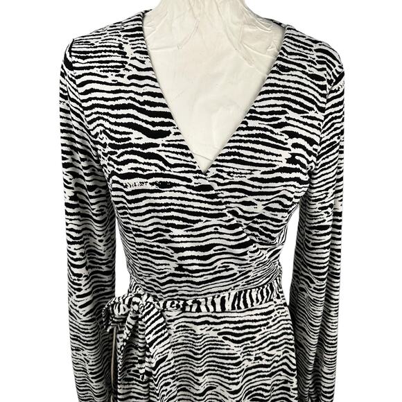 Zebra Print Wrap Dress Womens SZ S Long Sleeve Stretchy Belted Boho Animal Soft - Picture 6 of 15